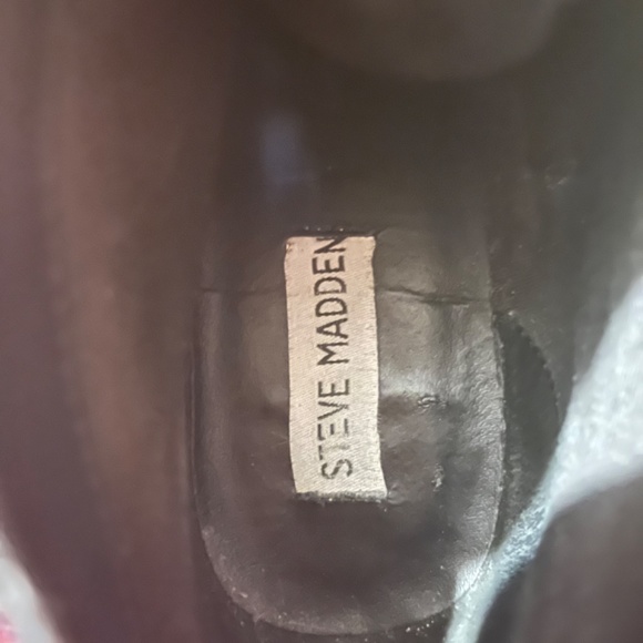 Steve Madden Lace up booties-MUST SELL BY SEP 10th - Picture 3 of 7
